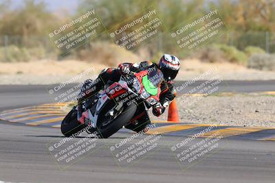 media/Nov-05-2022-SoCal Trackdays (Sat) [[f8d9b725ab]]/Turn 2 (1120am)/